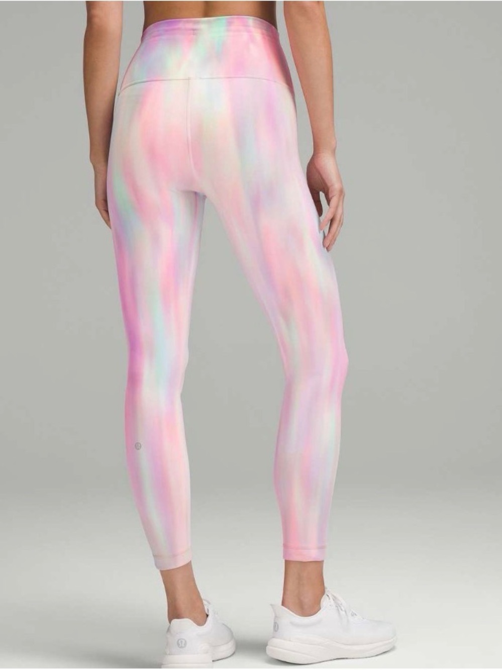 Lululemon Wunder Train High-Rise Tight 25"
Psychedelic Wash Multi